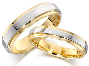 Обручальное кольцо из золота двух цветов