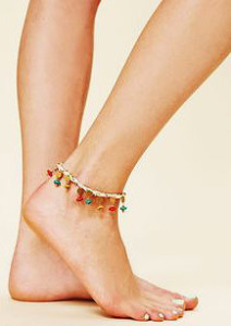 Индийский анклет на ноге - фото pinterest.com
