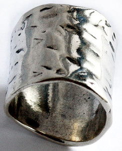 Серебряное кольцо с чеканкой - Израиль
