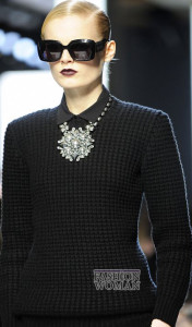 Колье Bottega Veneta - фото fashion-woman.com